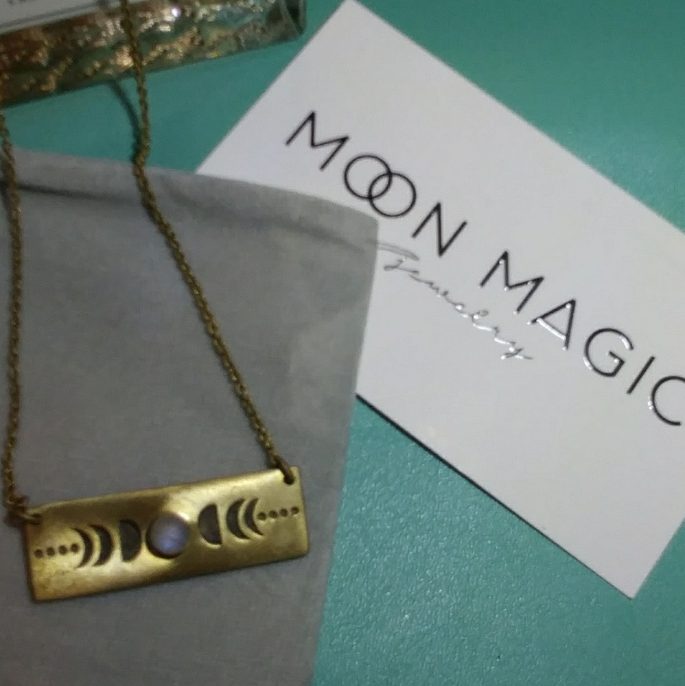 💥SALE💥 Moonstone Bar Necklace
